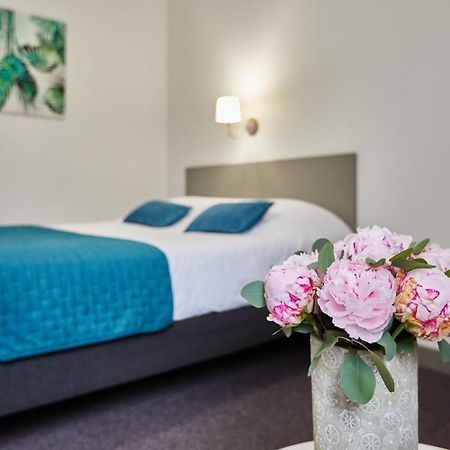Hotel De La Pommeraie Le Mans Kültér fotó