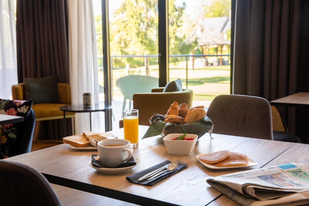 Hotel De La Pommeraie Le Mans Kültér fotó