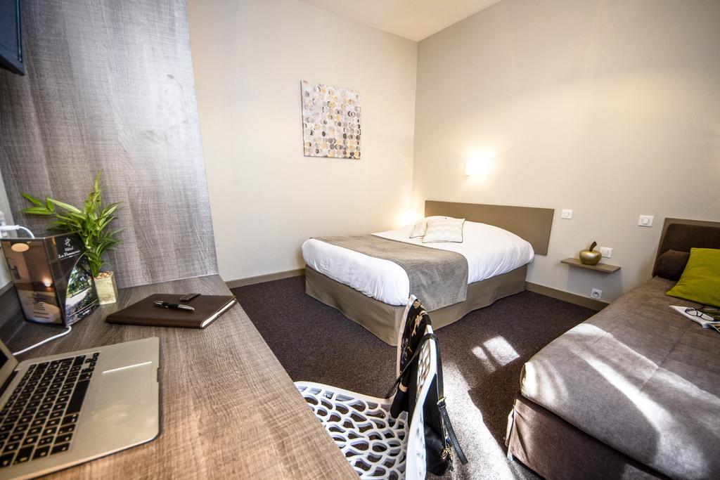 Hotel De La Pommeraie Le Mans Kültér fotó