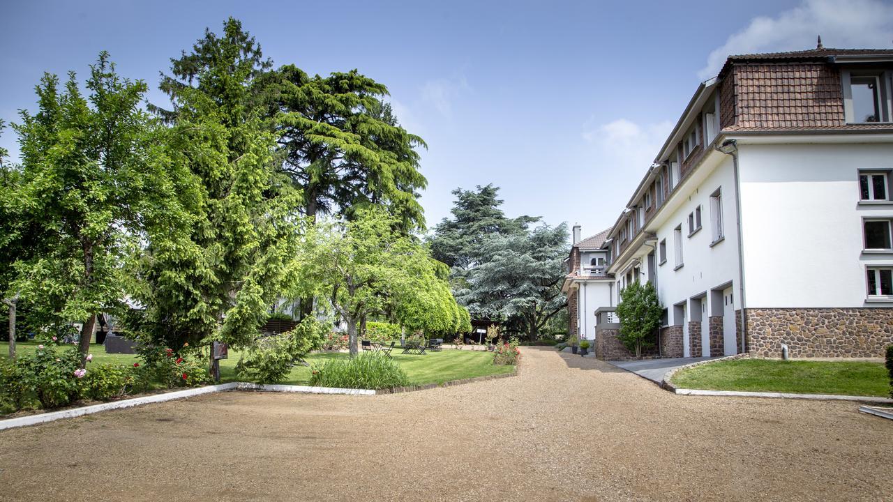 Hotel De La Pommeraie Le Mans Kültér fotó